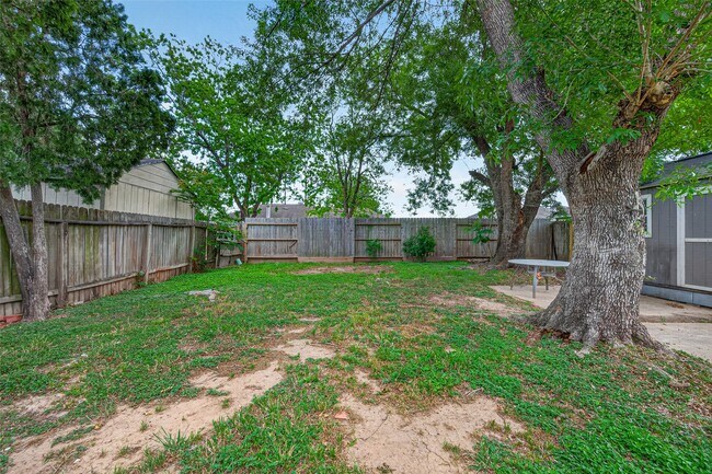 Building Photo - 9231 Baronsmede Dr