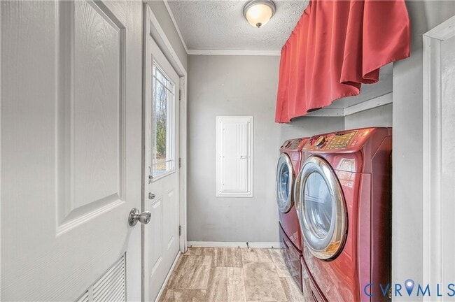 Building Photo - 104 Privacy Rd