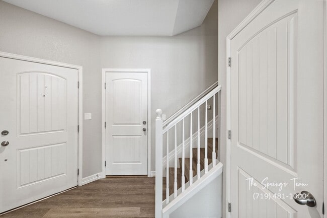 Building Photo - LUXURY 3BR TOWNHOME IN THE VILLAS AT NORTH...