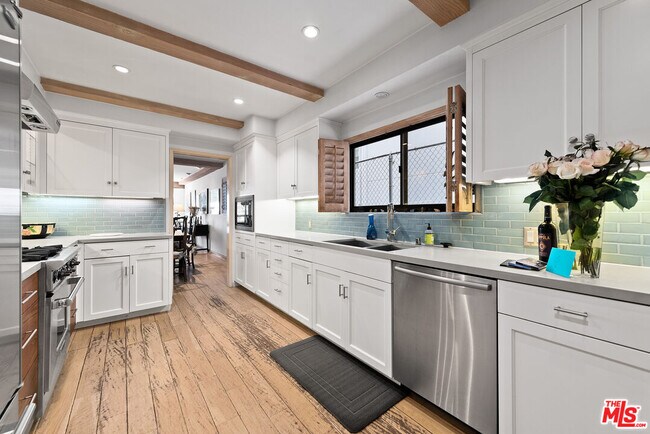 Building Photo - 23752 Malibu Rd