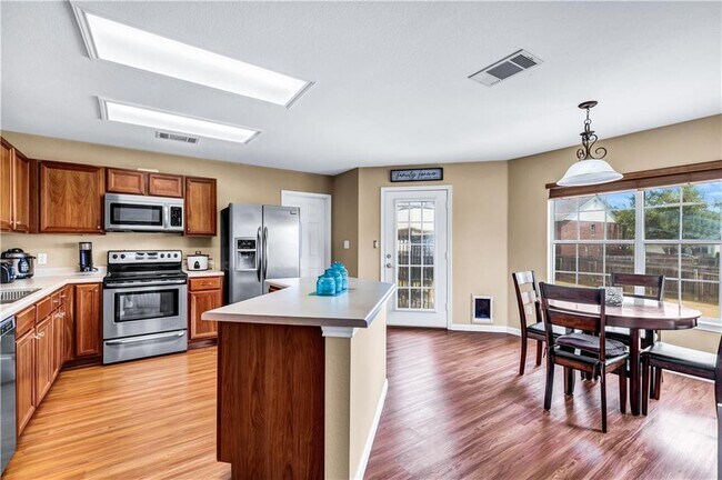 Building Photo - 1216 Faber Dr