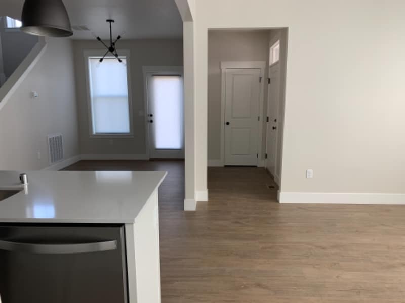 Building Photo - 6103 Farmstead Ave