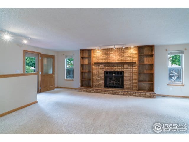 Building Photo - 1689 Geneva Cir
