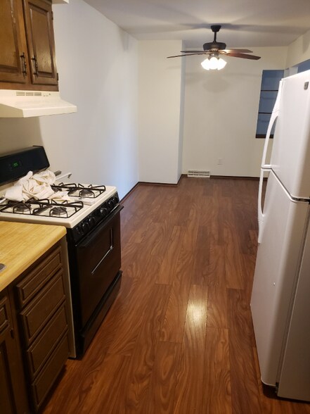 Building Photo - 7512 N Granville Rd