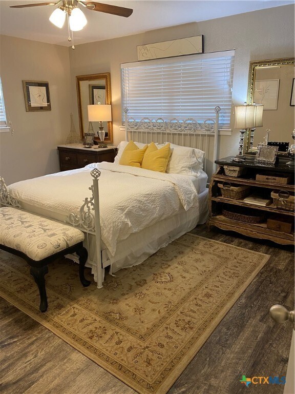 Building Photo - 1307 Sherry Ln