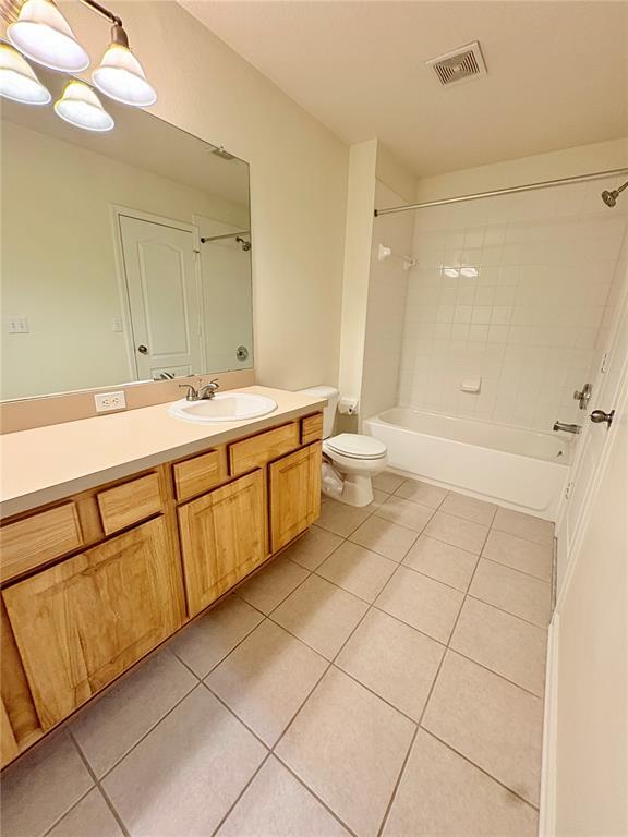 Building Photo - 4801 Pond Ridge Dr