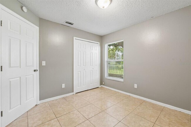 Building Photo - 5518 Pinto Way