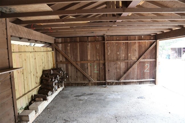 Building Photo - 4 Deerfield Dr