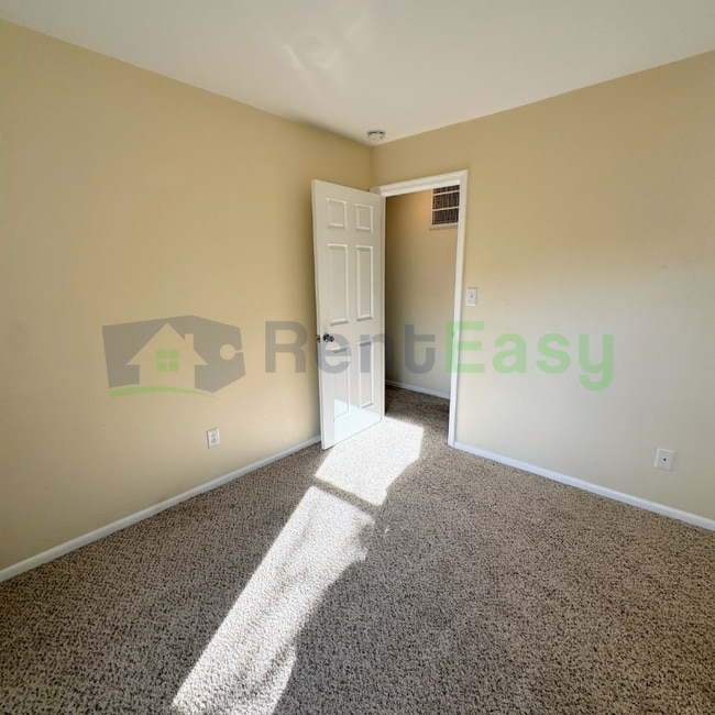 Building Photo - 5620 Morningside Ct