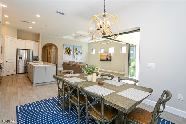 Building Photo - 9716 Everglades Dr