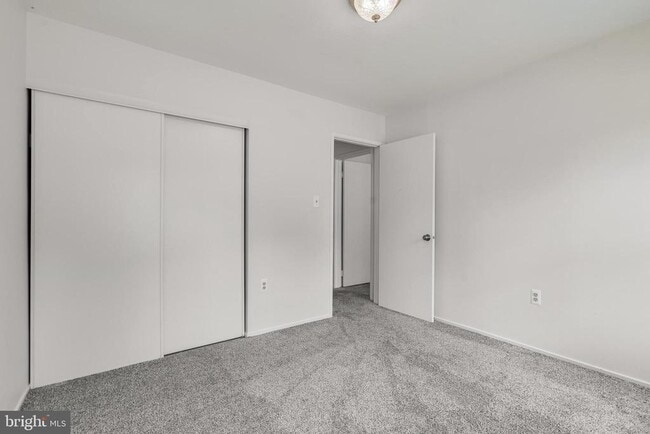Building Photo - 8722 Litwalton Ct