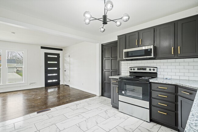 Building Photo - 7109 Conser St