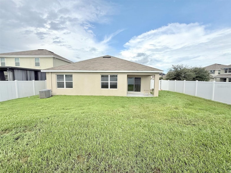 Building Photo - 15402 Ibis Fall Pl
