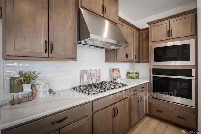 Building Photo - 6323 Scrabble Vw