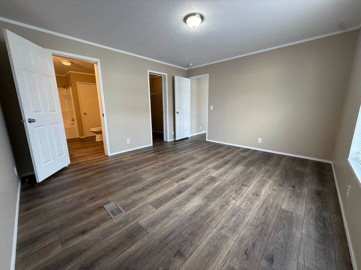 Building Photo - 11986 Springbrook Ct