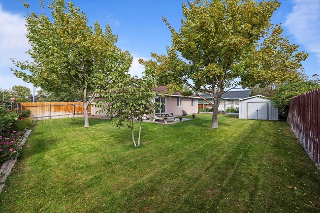 Building Photo - Beautiful 3-Bed, 2-Bath Home in Pasco, WA