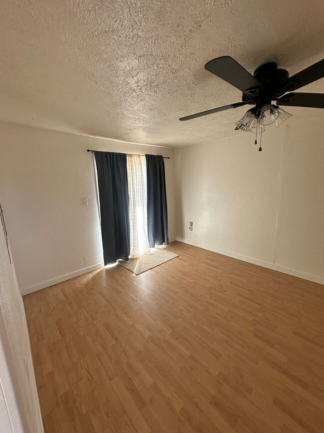 Building Photo - Home for rent, MOVE IN READY!!