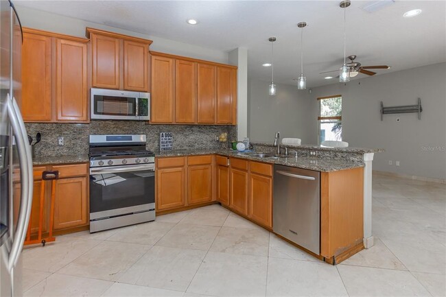 Building Photo - 11102 Avery Oaks Dr