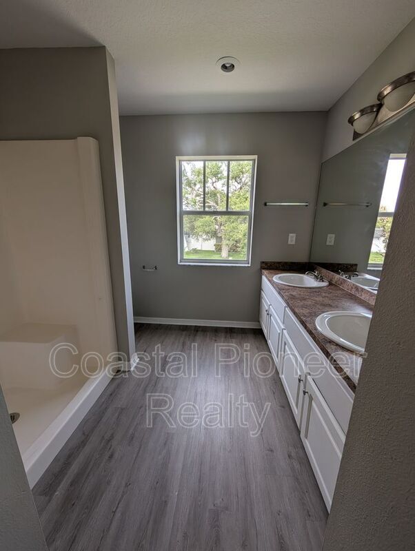 Building Photo - 9019 Cochise Ln