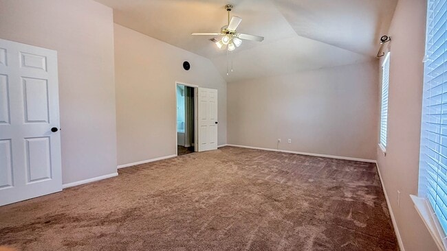 Building Photo - 25915 Drybrook Rd