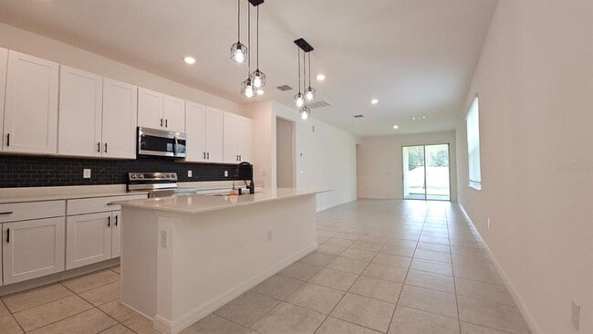 Building Photo - 722 Lemon Ave