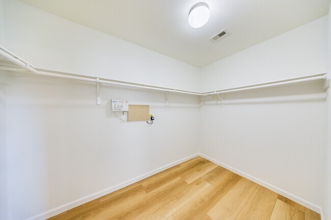 Building Photo - 21415 Sagrantino Ct