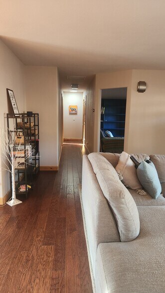 Living area - 175 Creek Rock Rd