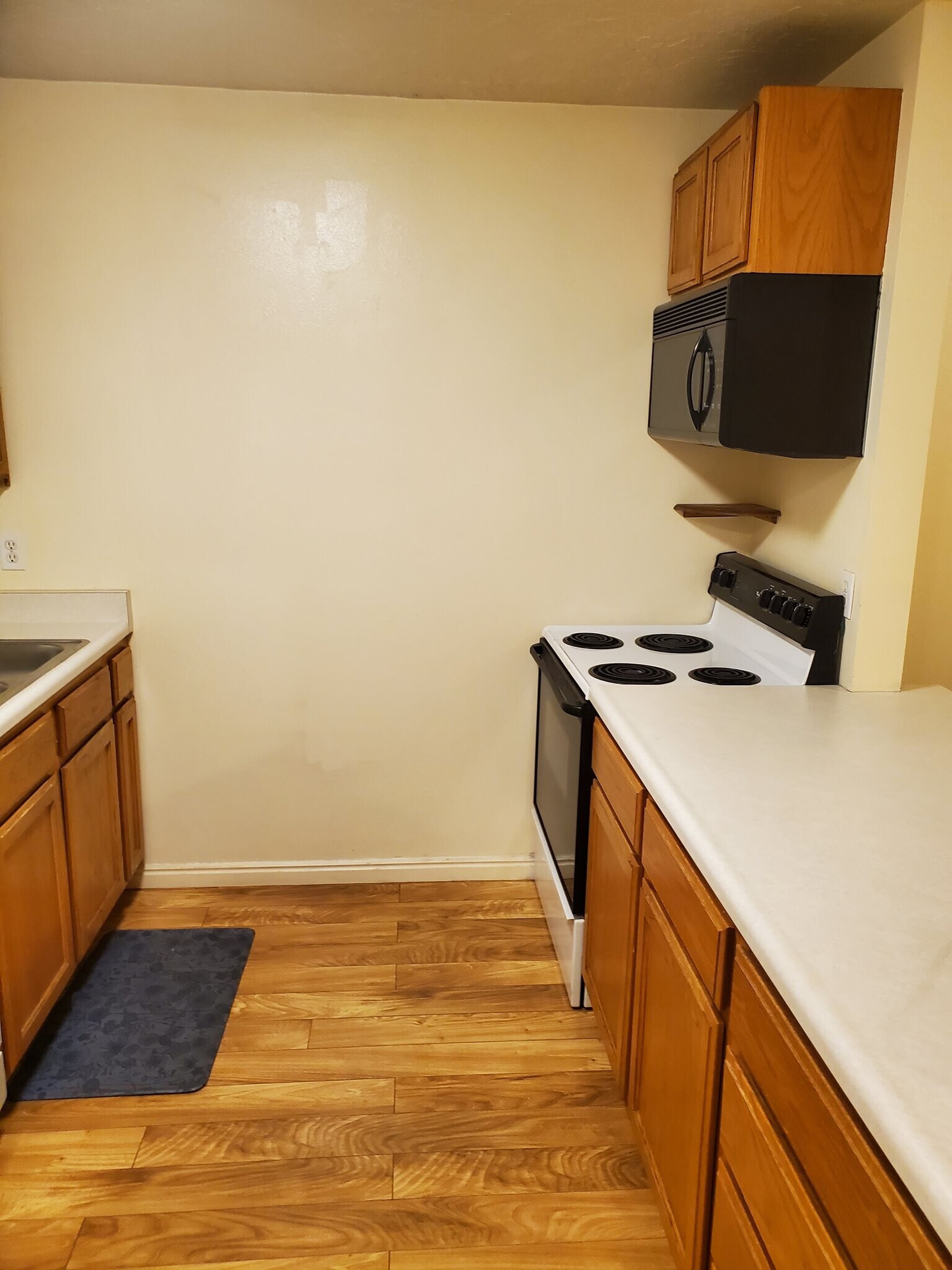 Building Photo - 476 N 300 E