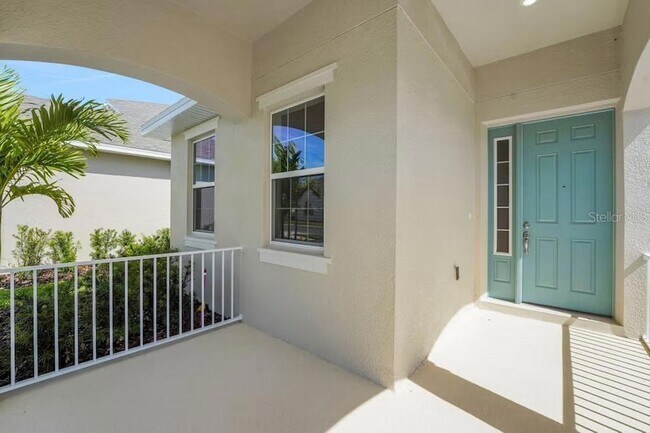 Building Photo - 15075 Tea Tree Dr