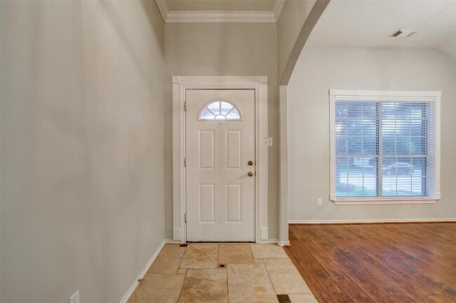 Building Photo - 12130 Piney Bend Dr