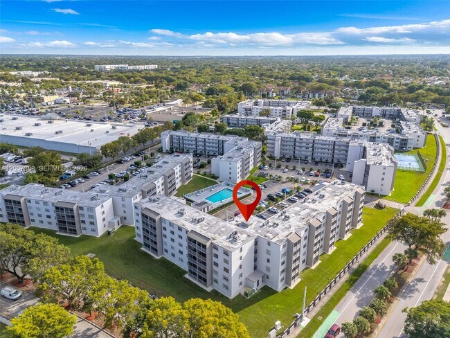 Building Photo - 14180 SW 84th St