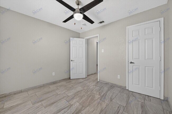 Building Photo - 5304 Carol Ave