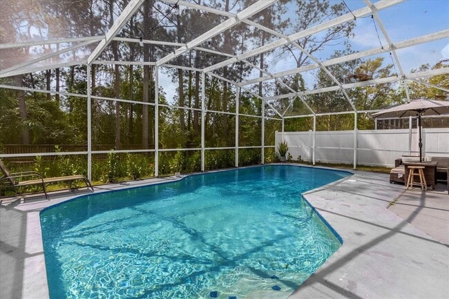 Building Photo - 3000 Bransbury Ct