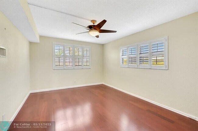 Building Photo - 1805 Eleuthera Point