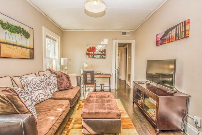 Building Photo - Charming 2 bed/1 bath in Poncey Highlands!