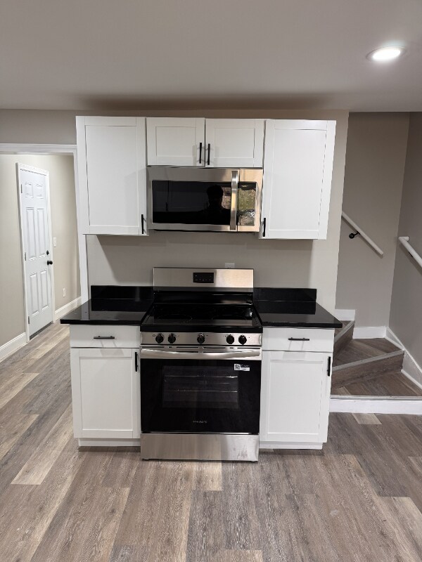 Building Photo - 296 Summer St