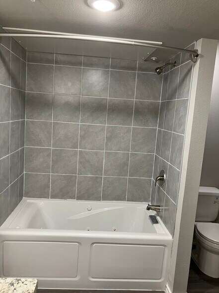 Building Photo - 6108 Abrams Rd