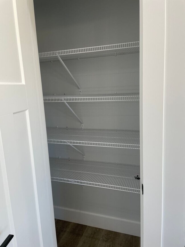 Building Photo - Beautiful Home for Rent – Modern Comforts ...