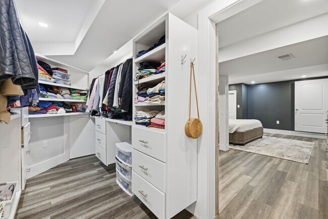 Building Photo - 59 Merrimack Meadows Ln