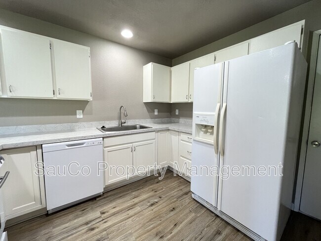 Building Photo - 20635 NW Lapine Way