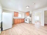 Building Photo - 1020-1022 Smith St