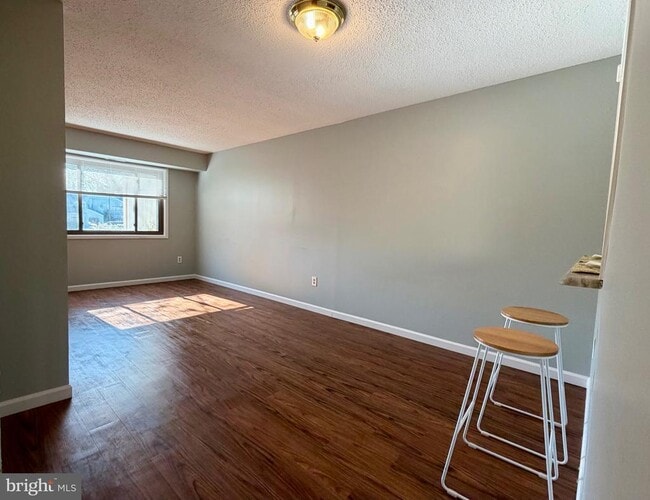 Building Photo - 33 Georgetown Rd