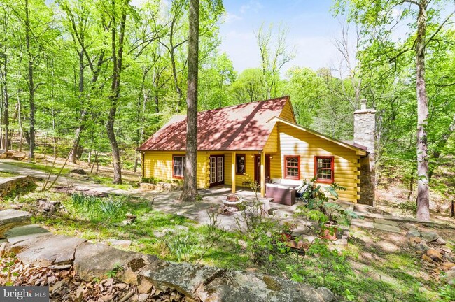 Building Photo - 1850 Ridge Rd