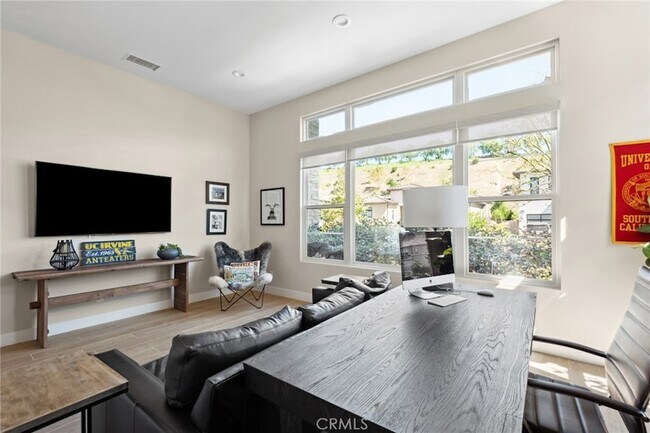 Building Photo - 33851 Paseo Eternidad