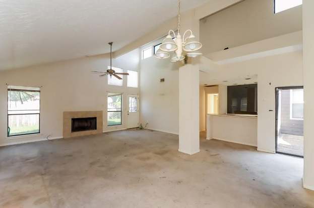 Building Photo - 6230 Billington St