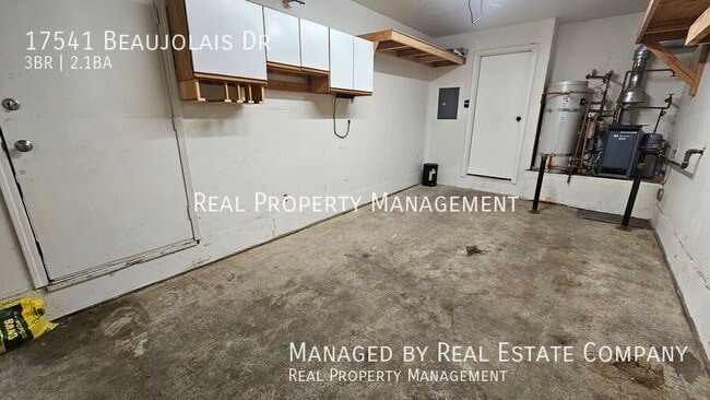 Building Photo - 17541 Beaujolais Dr