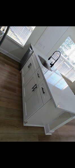 Building Photo - 4940 Windsor Green Way