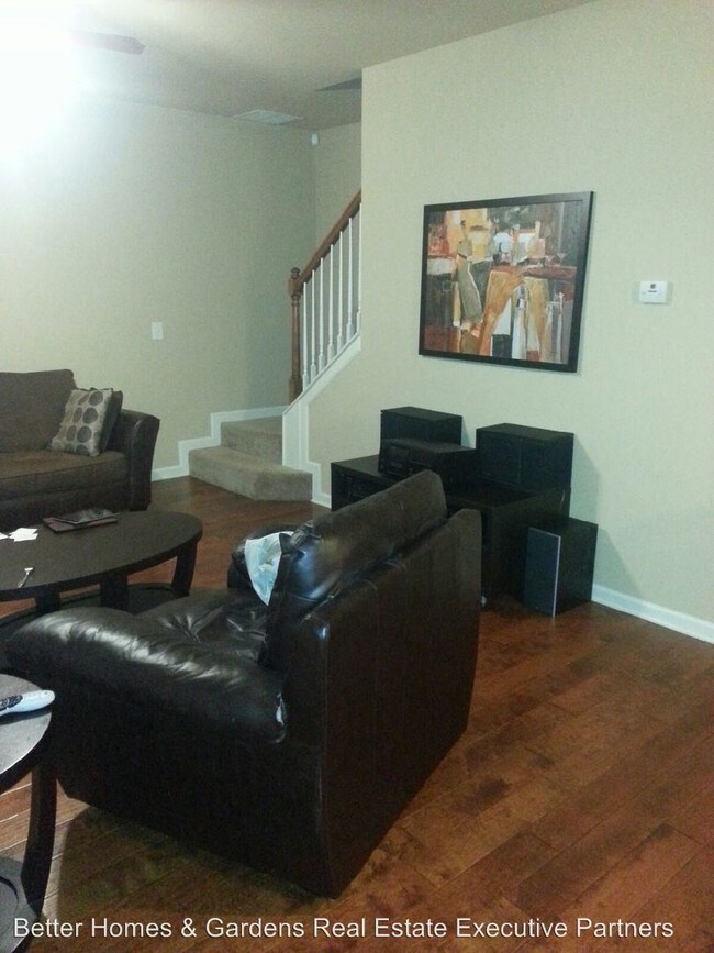 Building Photo - 5 br, 3 bath House - 3201 Waverly
