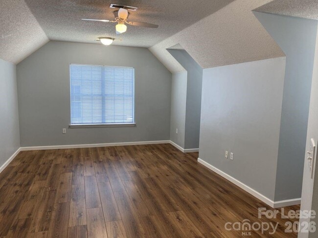 Building Photo - 10603 Old Bridge Ln