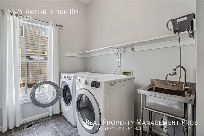 Building Photo - 5924 Amber Ridge Rd